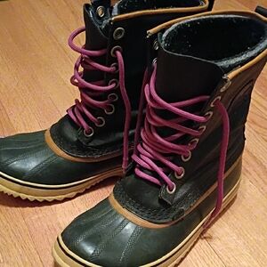 Sorel Women's Black and Brown Winter Boots with Pink Laces